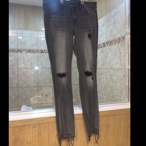 LIKE NEW OFF BLACK SIZE 12 AMERICAN EAGLE SUPER-LOW JEGGING JEANS